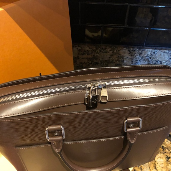 Louis Vuitton Breifcase - Picture 8 of 8